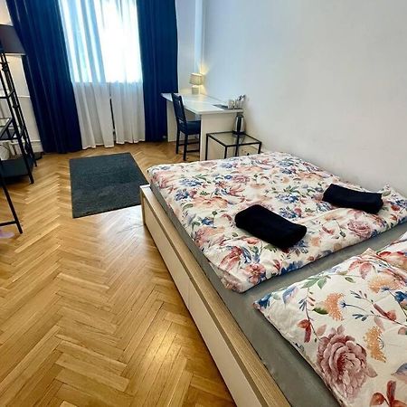 Fantastic Waw - Kp69 Room D Warsawa Bagian luar foto
